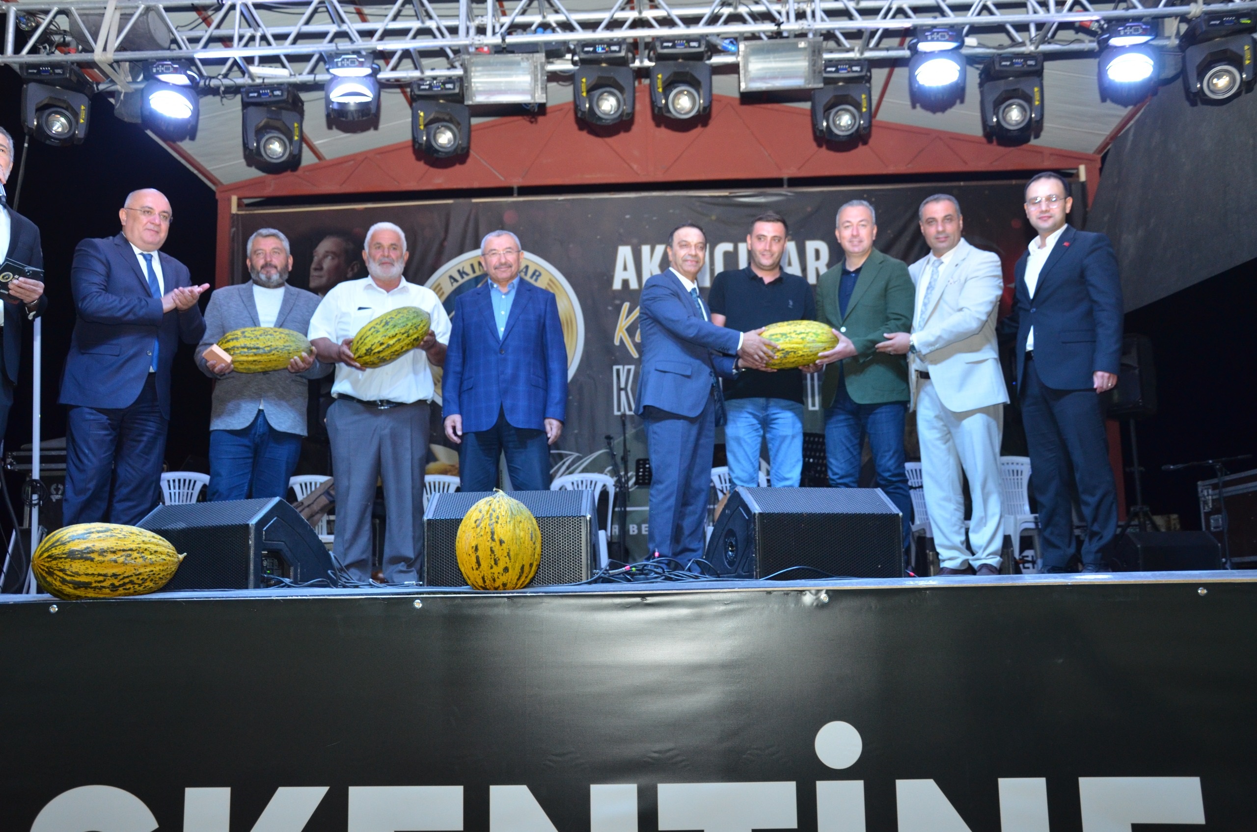 akincilarda-kultur-sanat-ve-kavun-festi-879469-261231.jpg