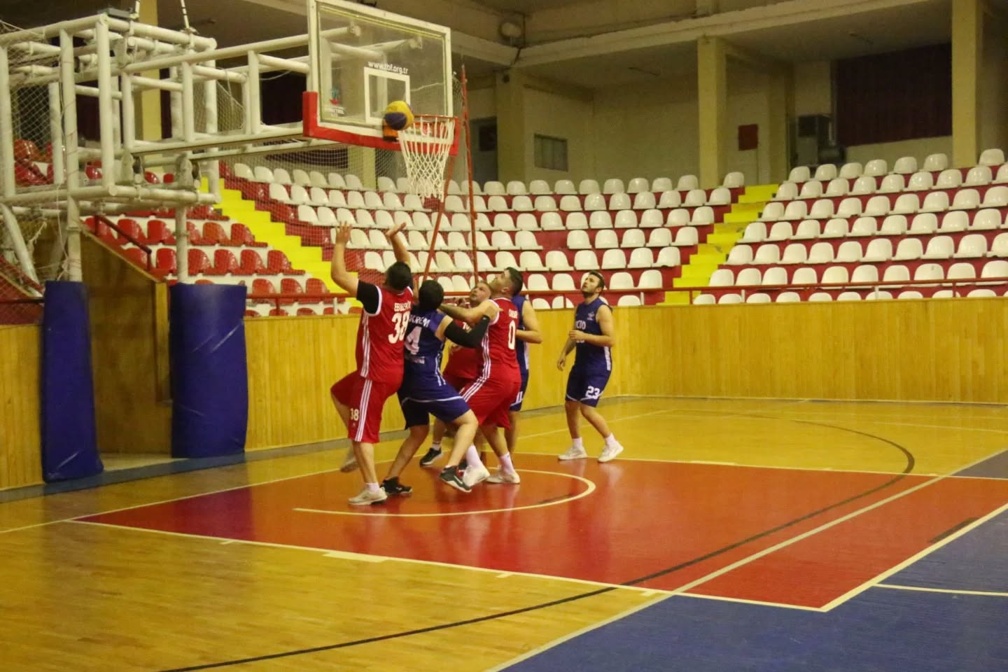 gelin-sporla-bulusalim-basketbol-2.jpg