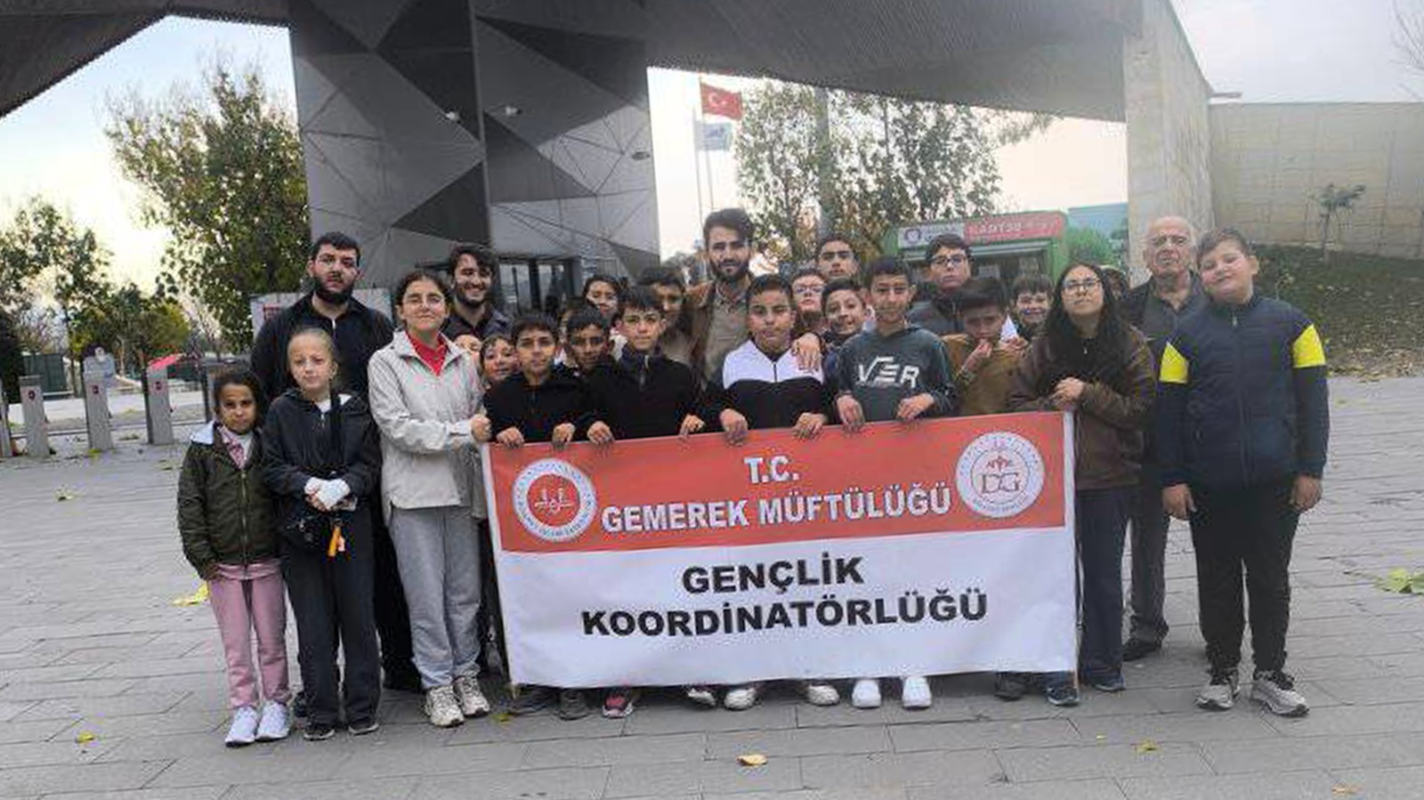 aa-20251112-39689593-39689592-gemerek-ilce-muftulugunce-genclere-yonelik-kayseri-gezisi-duzenledi.jpg