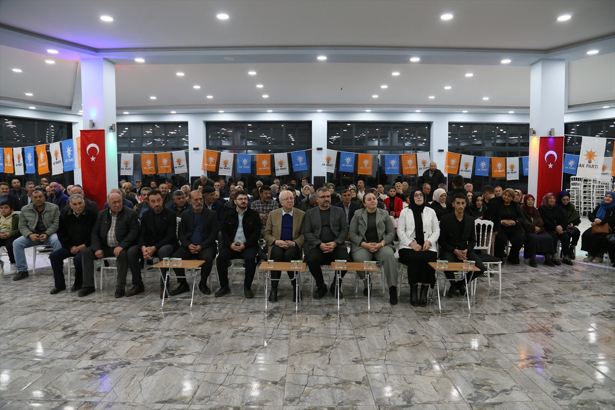 aa-20251122-39775460-39775453-gemerekte-ak-parti-ilce-danisma-meclisi-toplantisi-yapildi-001.jpg