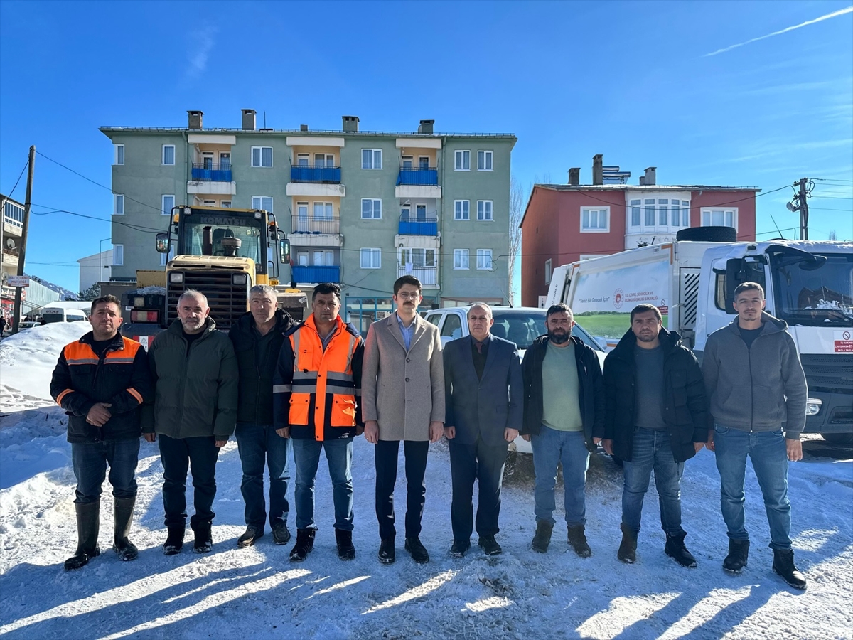 aa-20260106-40172392-40172390-ulas-kaymakami-eskimez-karla-mucadele-ekiplerini-denetledi.jpg