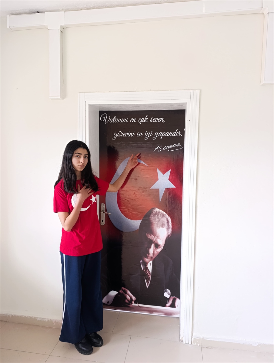 aa-20260213-40540222-40540215-ulasta-bir-koy-okulunun-sinif-kapilari-ataturk-ve-asik-veysel-resimleriyle-kaplandi.jpg