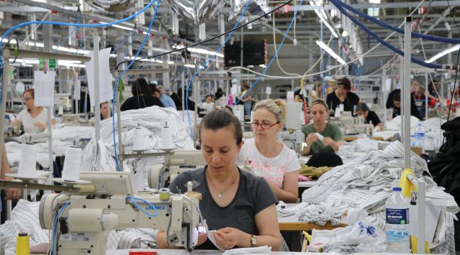 tekstil-fabrikalari-ilanla-isci-arayisinda.jpg