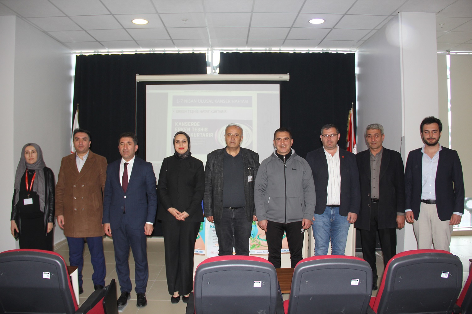 aa-20260410-41069878-41069877-zarada-kanserde-erken-teshis-ve-kanserden-korunma-konulu-konferans-duzenlendi.jpg
