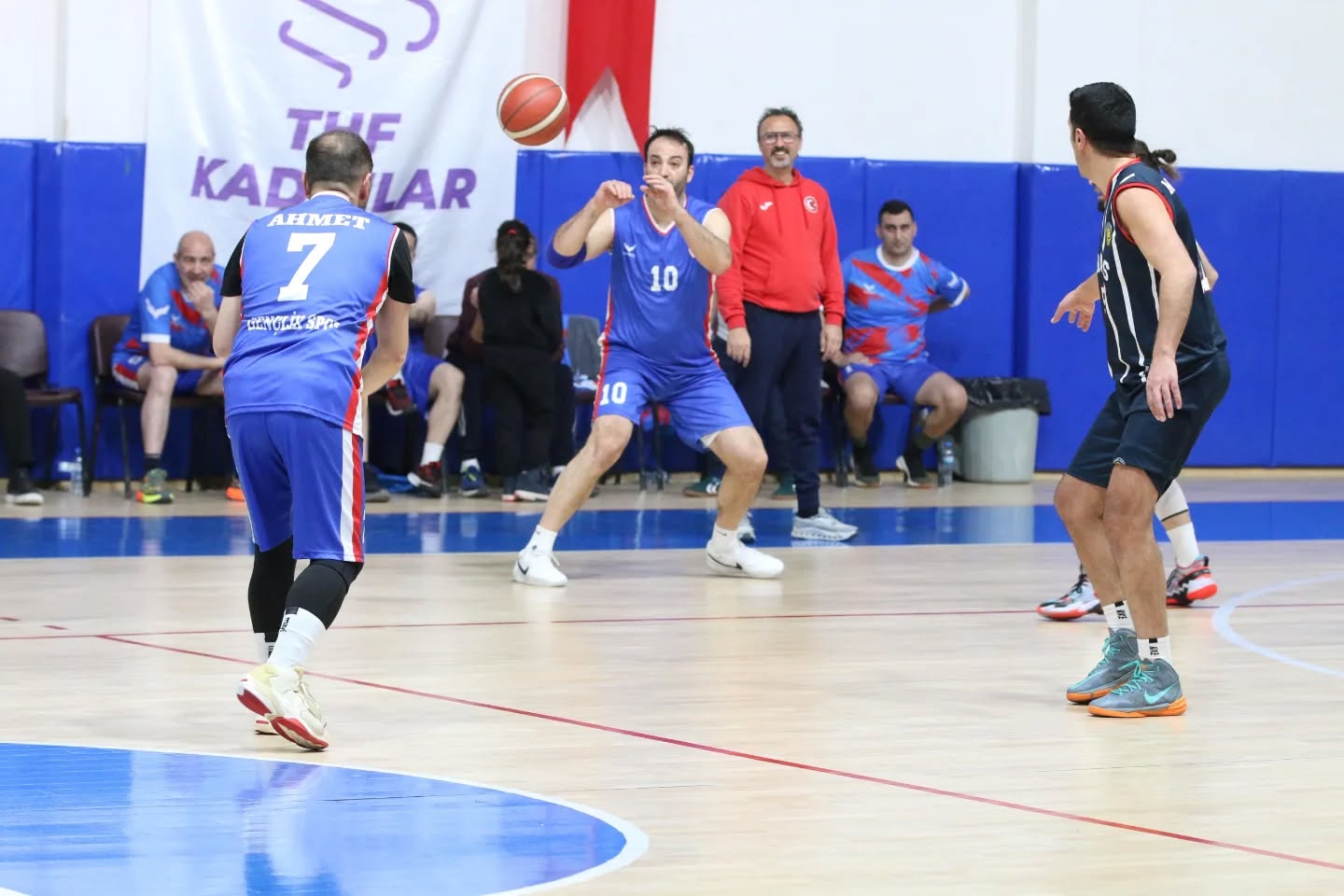 veteranlar-basketbol-2.jpg