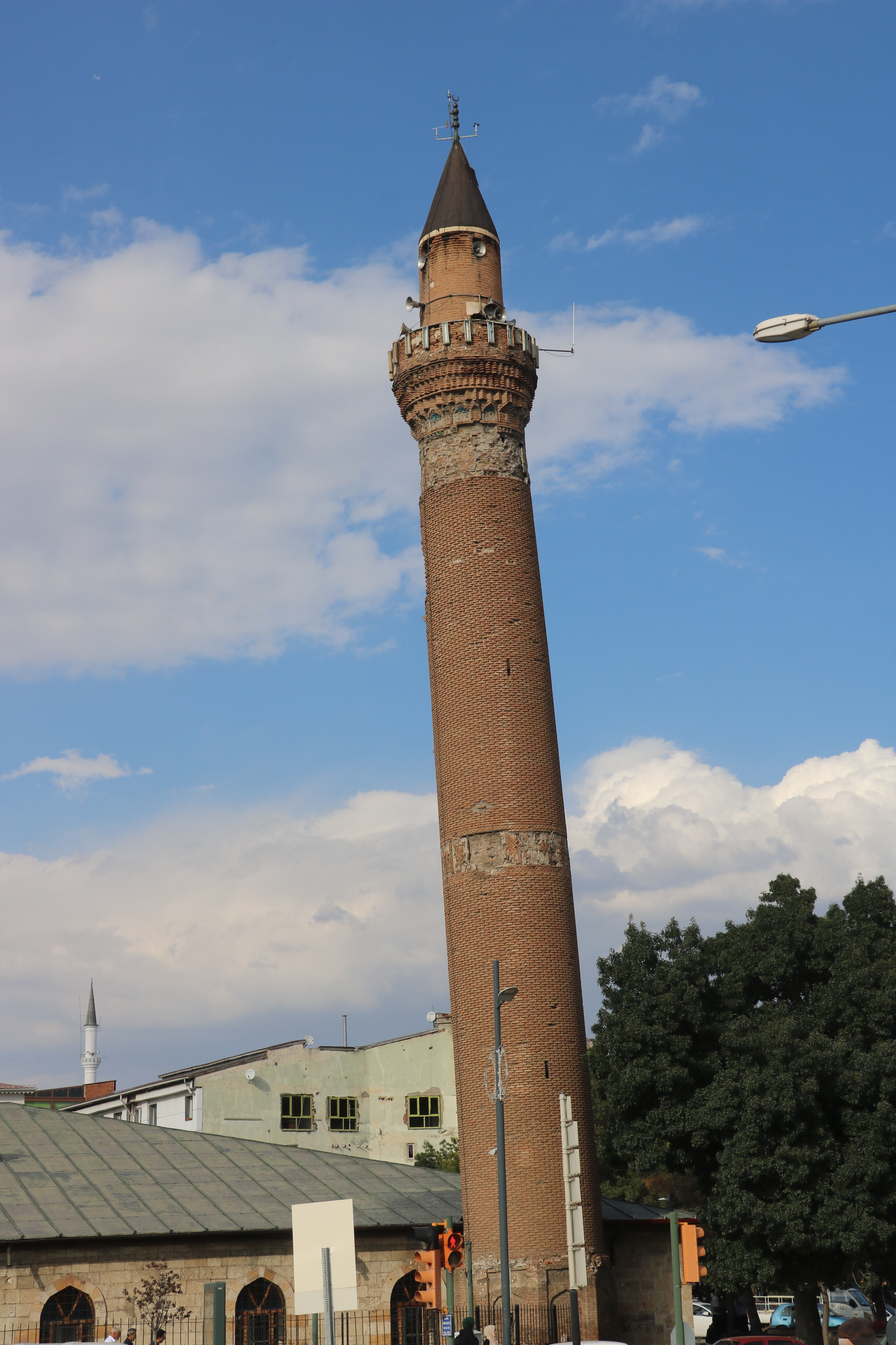 aw693831-02.jpg