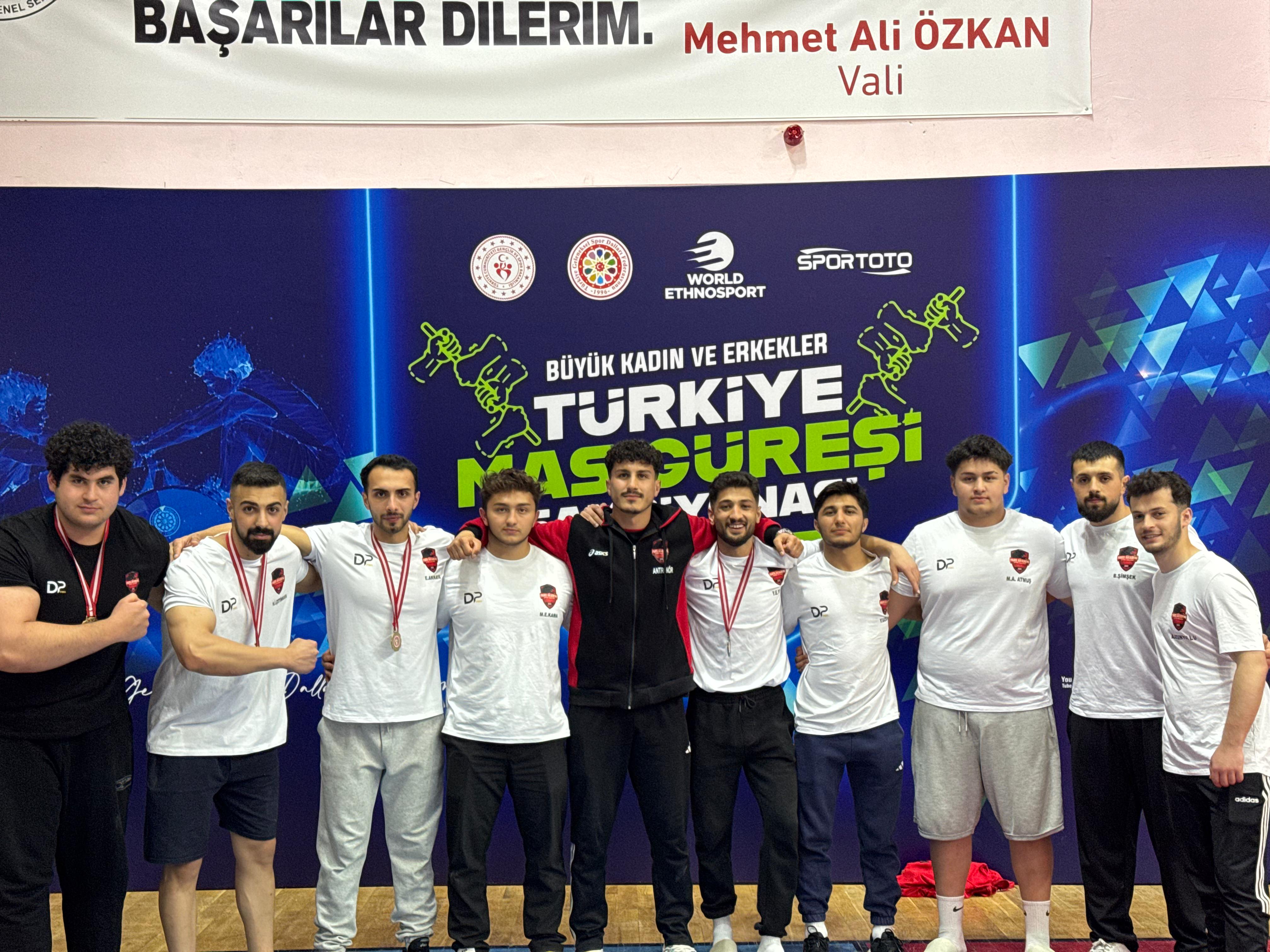 aa-20260501-41258305-41258303-sivasli-sporcular-mas-guresi-buyukler-turkiye-sampiyonasinda-altin-madalya-kazandi.jpg