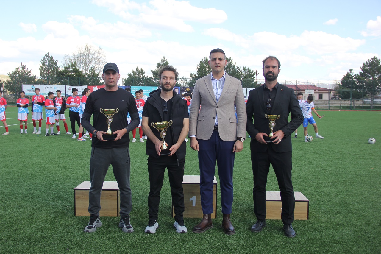 aa-20260501-41258326-41258325-zarada-liselerarasi-futbol-turnuvasi-duzenlendi.jpg