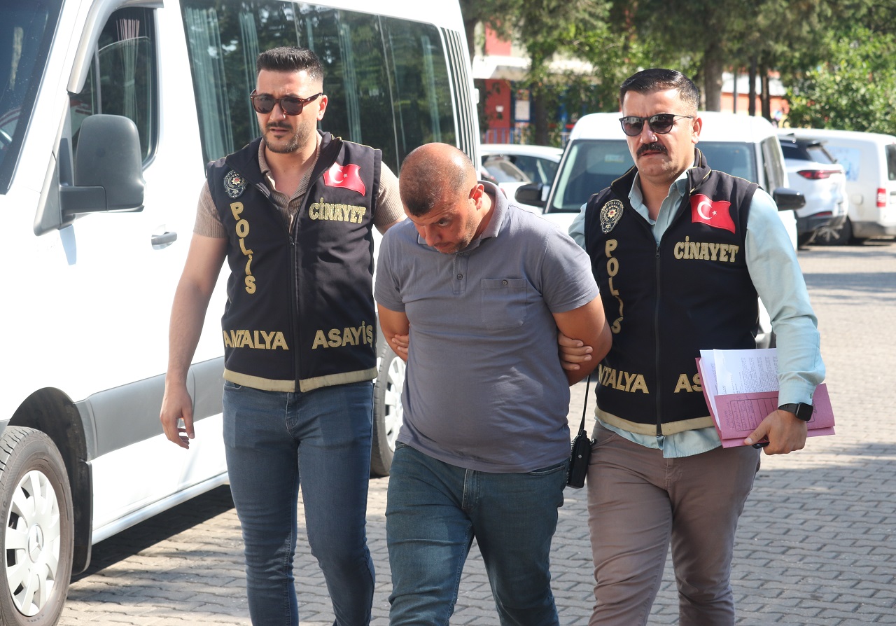tayin-tartismasinda-esi-ve-kayinpederini-1363359-404728.jpg