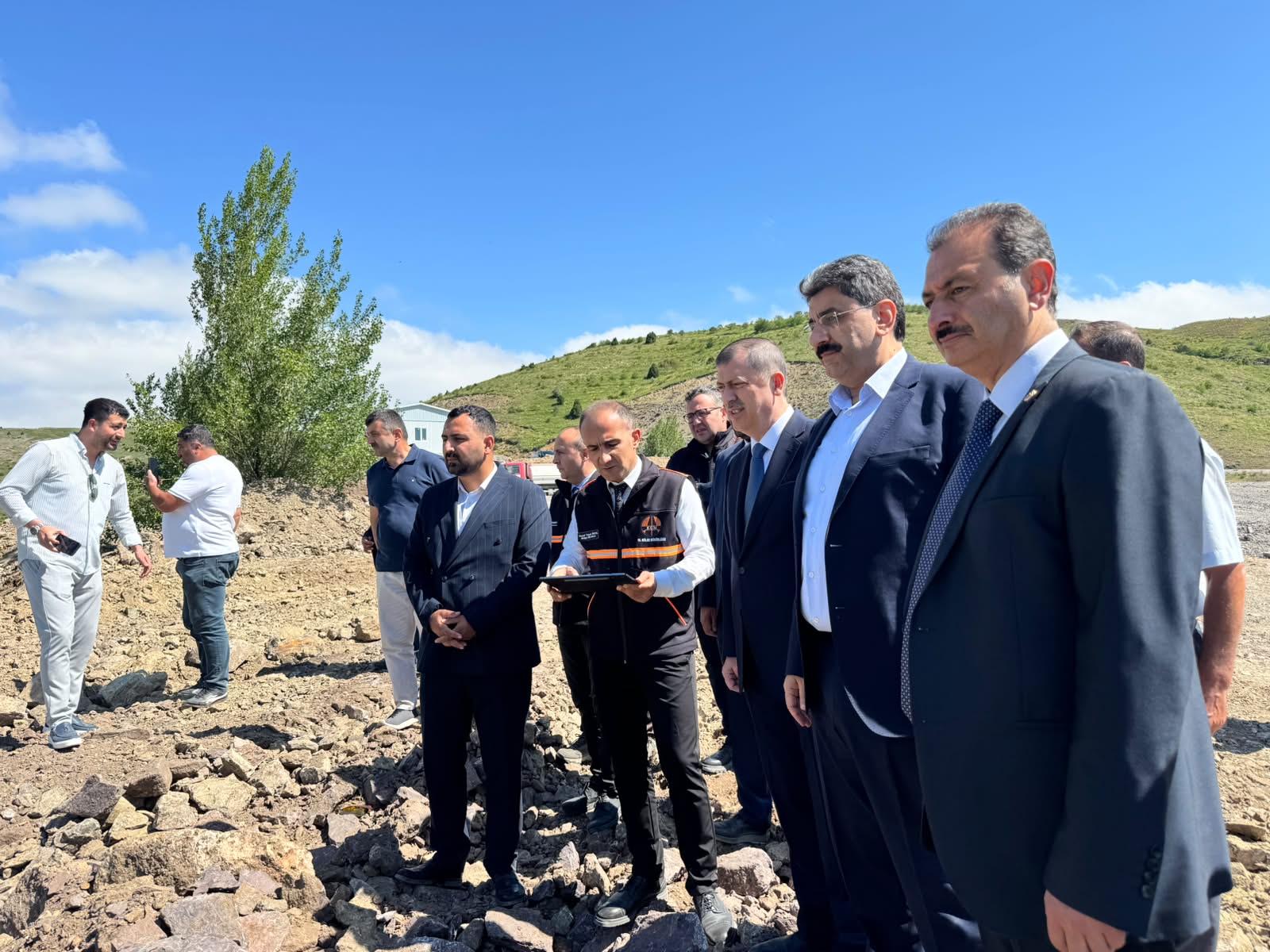 aa-20260620-41731651-41731647-sivas-ve-tokat-milletvekilleri-camlibel-tunelinde-incelemede-bulundu.jpg