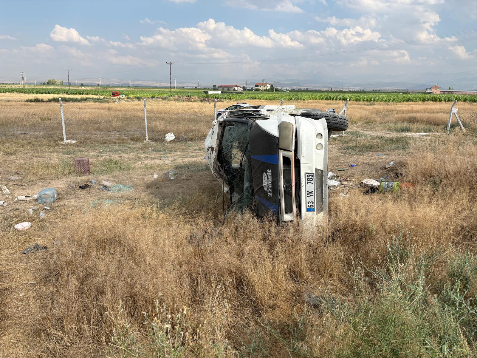 tarim-iscilerini-tasiyan-minibus-devrild-1396639-414813.jpg