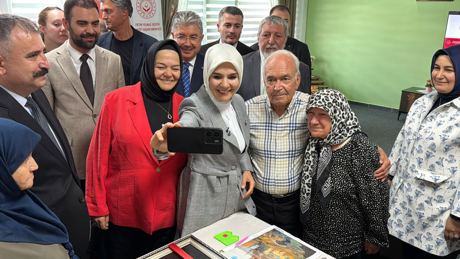 bakan-goktas-her-calismamiz-buyuklerim-1404115-417180.jpg