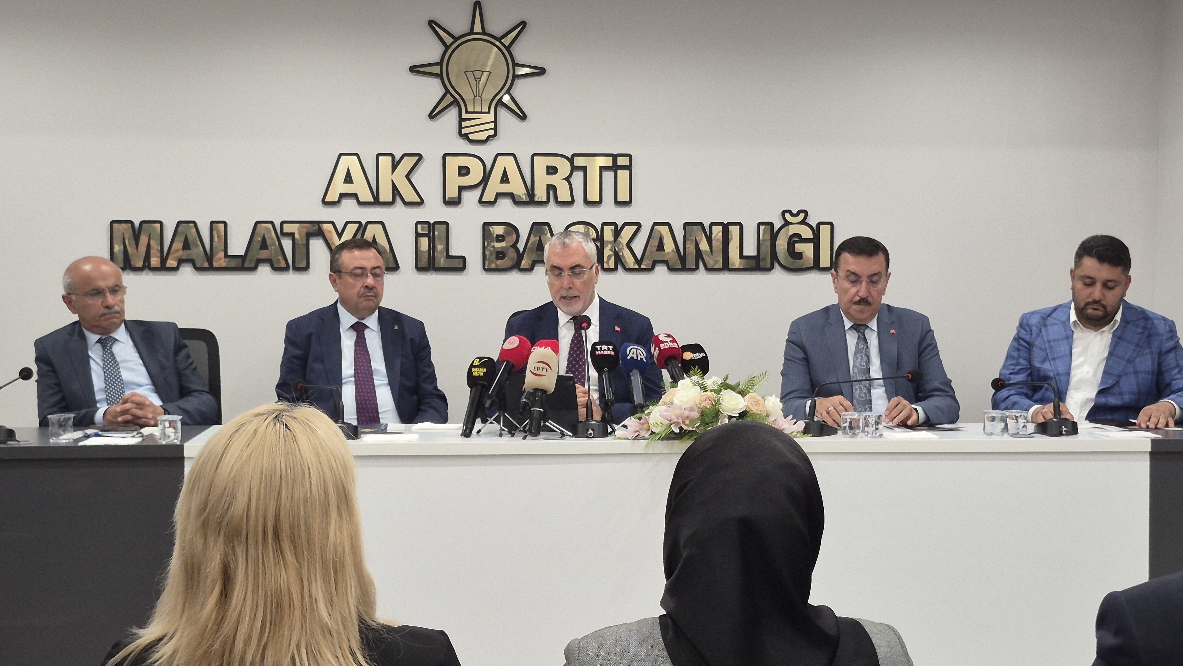 bakan-isikhan-bugun-bolgesine-de-dunyay-1405215-417543.jpg
