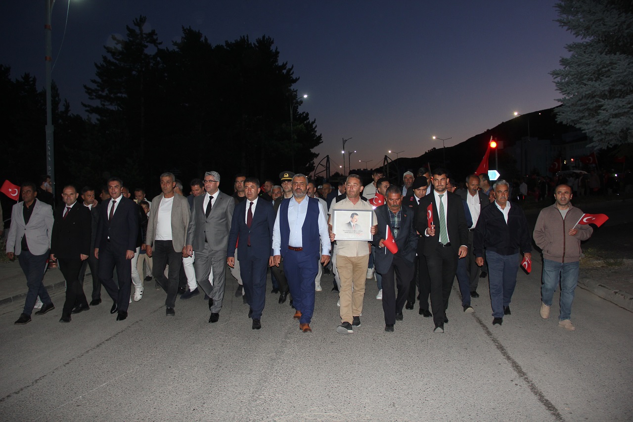 aa-20260715-41988041-41988037-sivasin-ilcelerinde-15-temmuz-demokrasi-ve-milli-birlik-gunu-dolayisiyla-programlar-duzenlendi.jpg