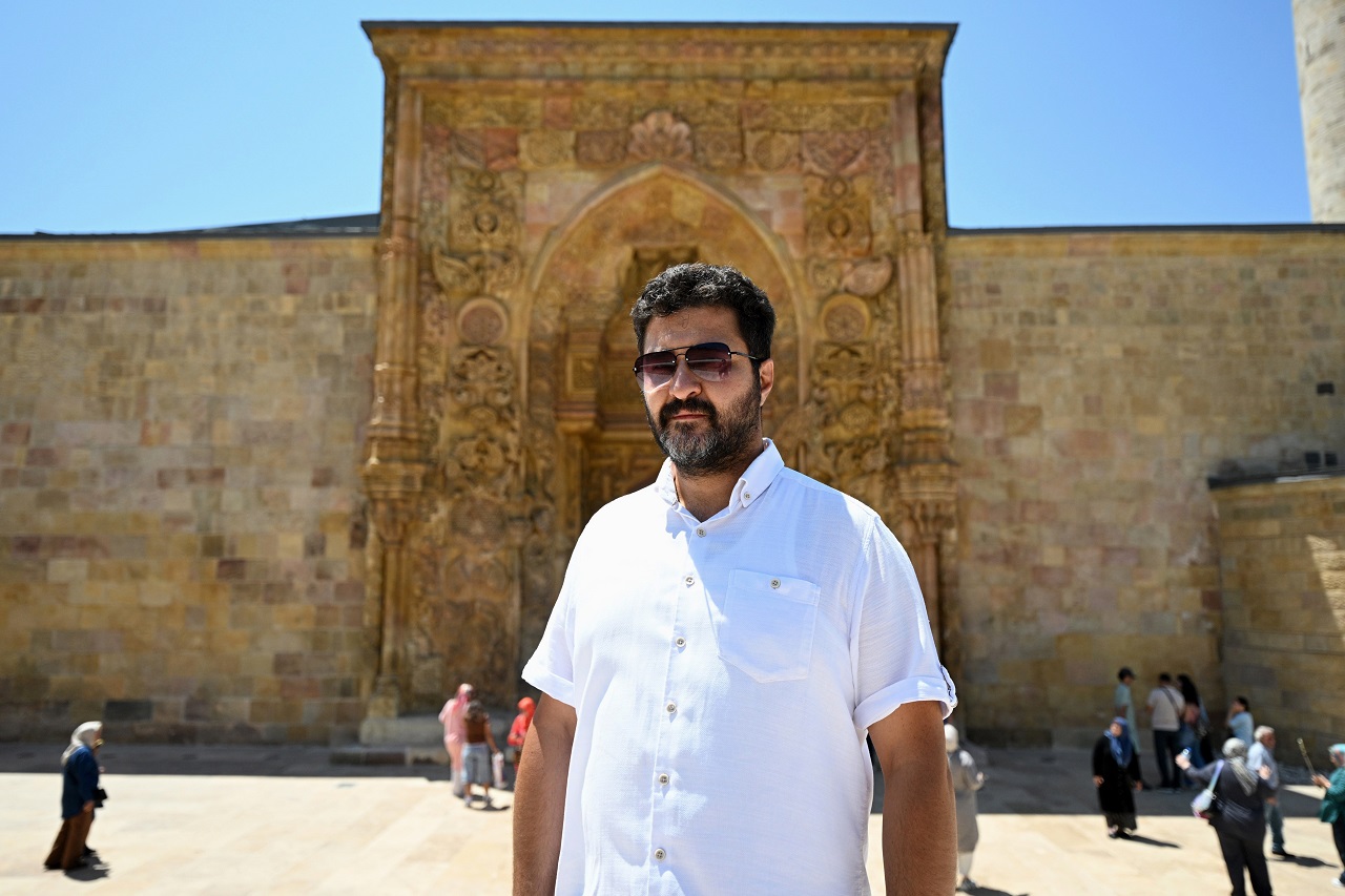 aa-20260725-42061445-42061443-cocukluk-hayalini-anadolunun-elhamrasinda-gerceklestiriyor.jpg
