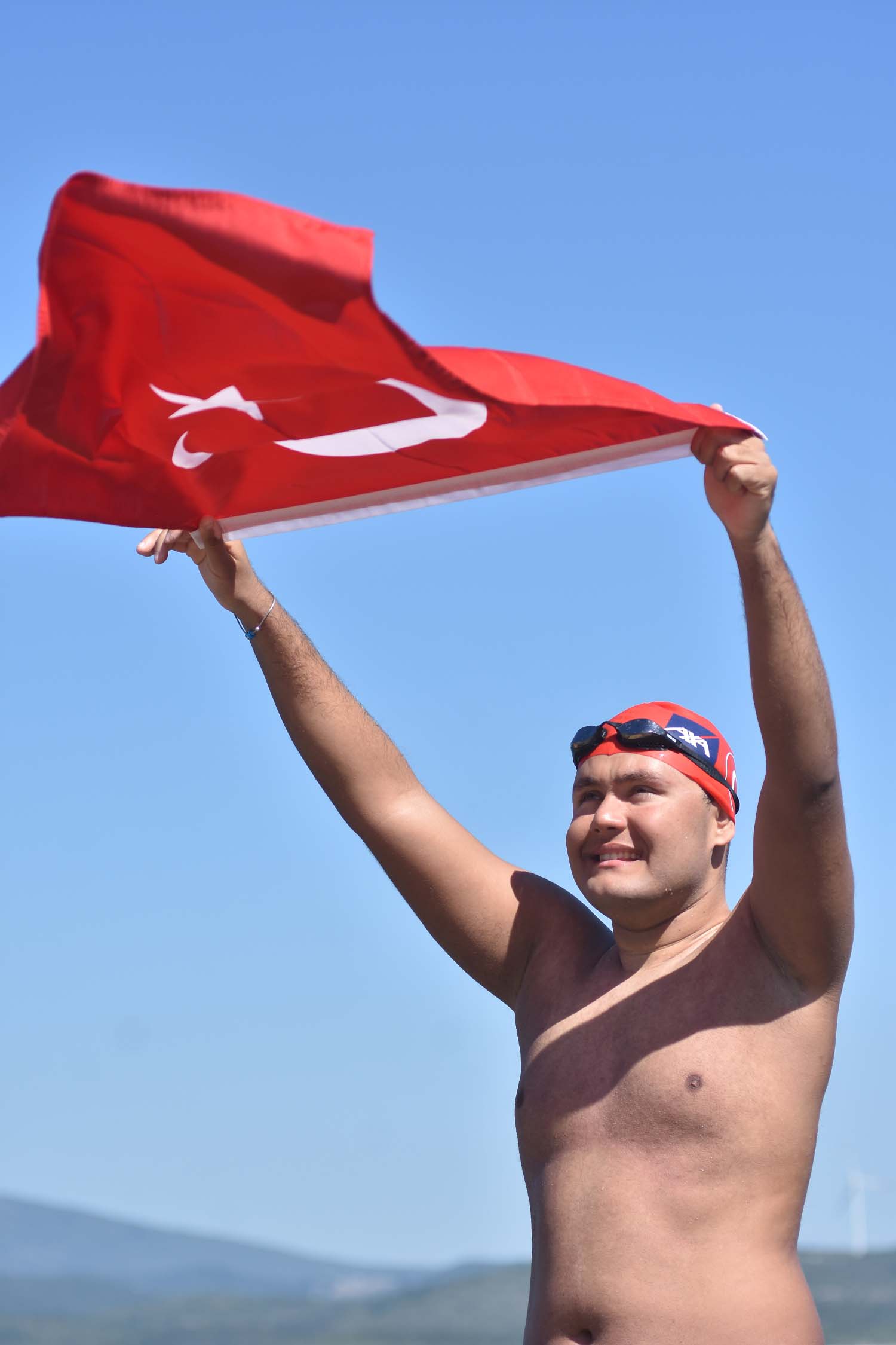 tuna-tunca-kuzey-kanalini-gecti-1427597-424353.jpg