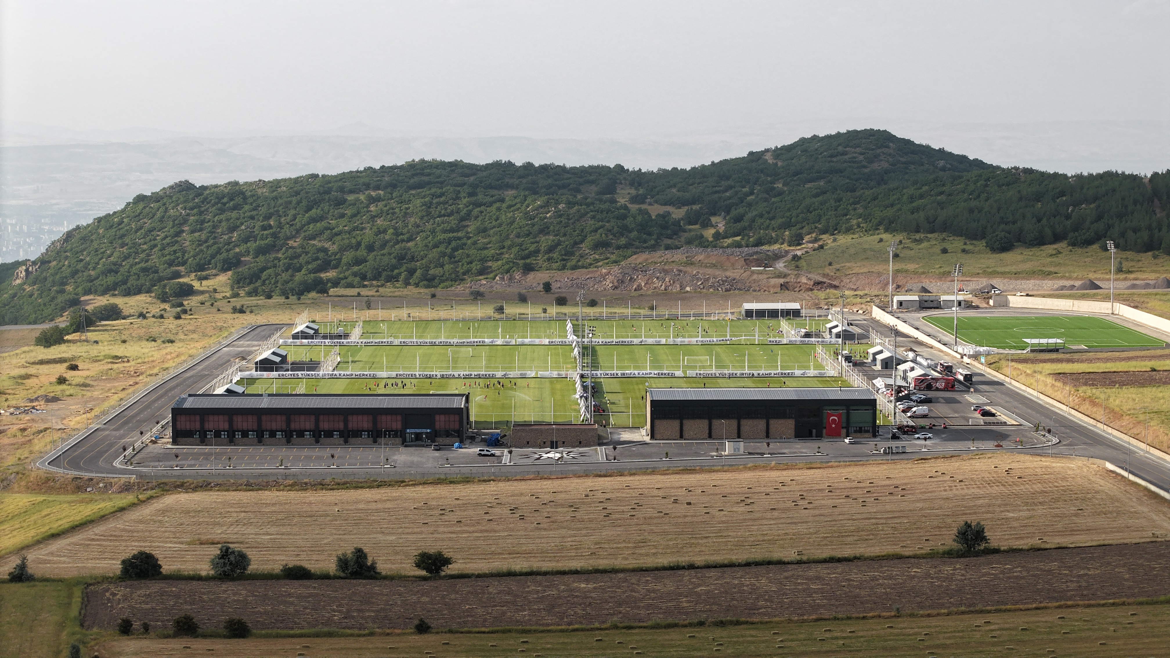erciyes-kamp-merkezine-profesyonel-kulu-1437700-427437.jpg