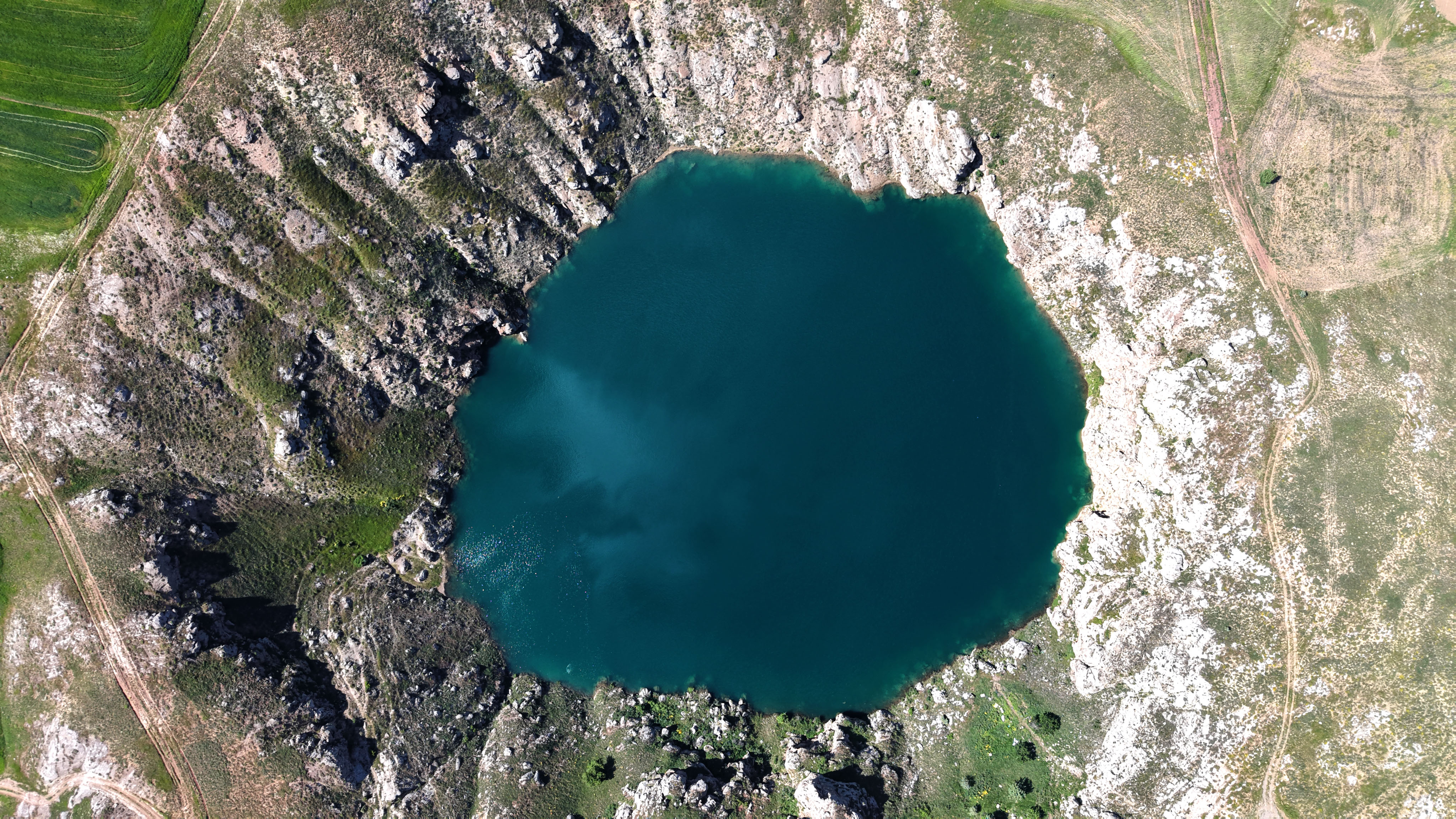 sivasin-sakli-cennetleri-aggol-karagol-1462679-435209.jpg