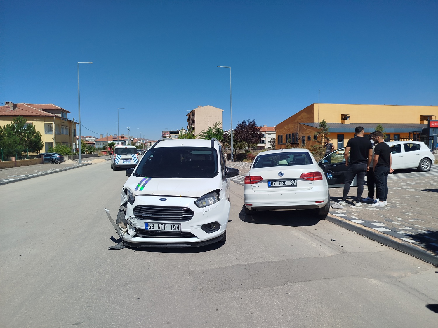 sarkislada-3-ayri-trafik-kazasinda-5-ya-1468611-436960.jpg