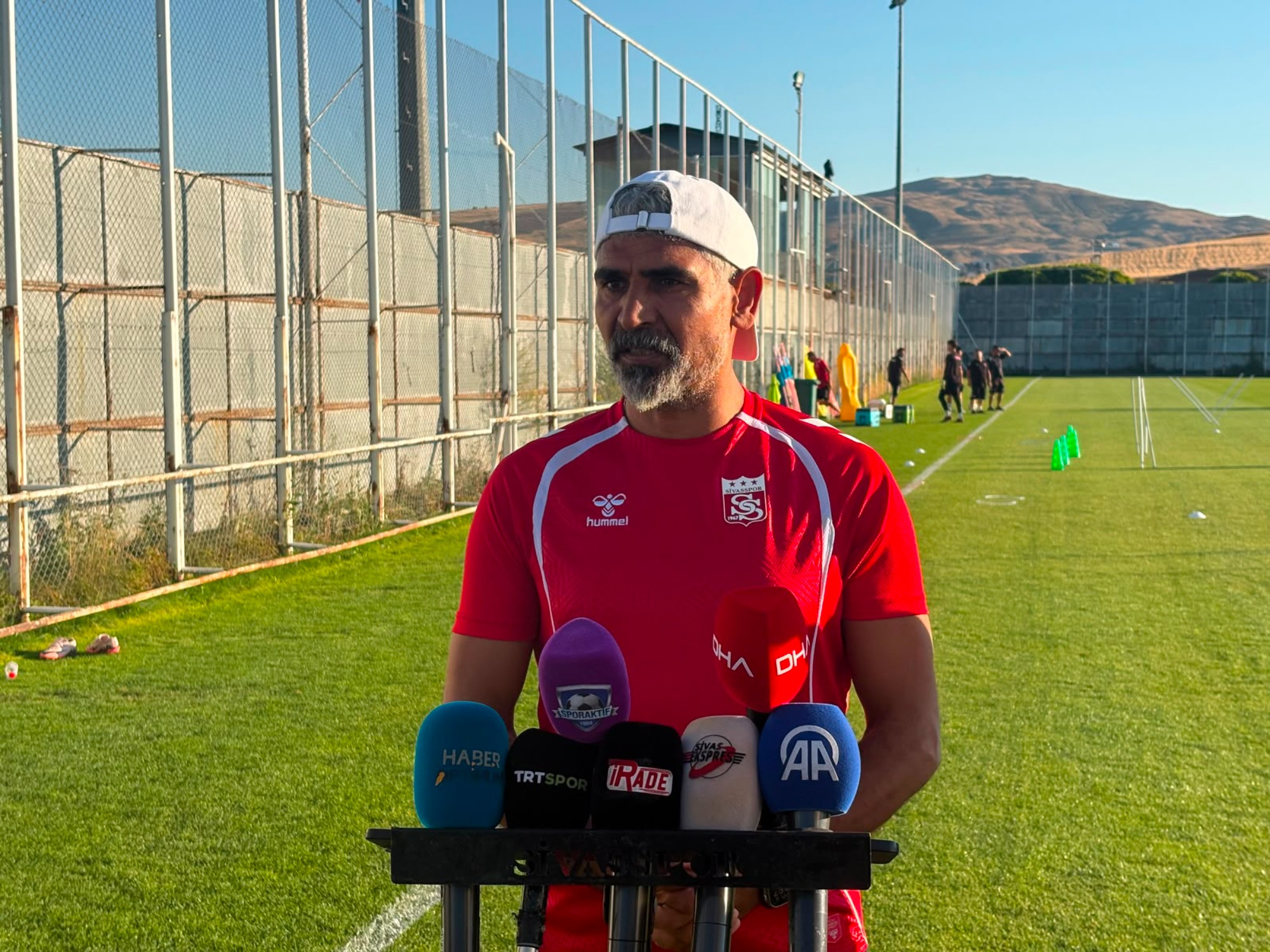 sivassporda-hedef-ilk-galibiyet.jpg