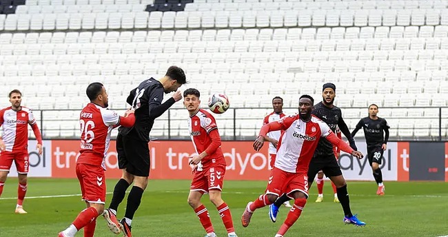 sivasspor-manisa-fkyi-tek-golle-yikti-1774104851811.jpeg