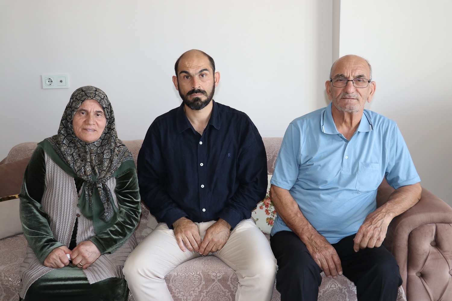 aa-20260826-42308775-42308770-engelli-ahmet-turanin-umre-hayalini-hayirseverler-gerceklestirecek-1.jpg