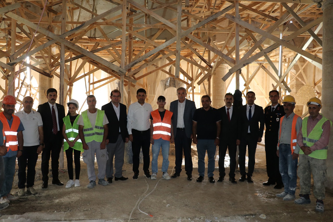aa-20260903-42373742-42373741-tarihi-ulu-camii-hayirseverlerin-destegiyle-restore-ediliyor.jpg