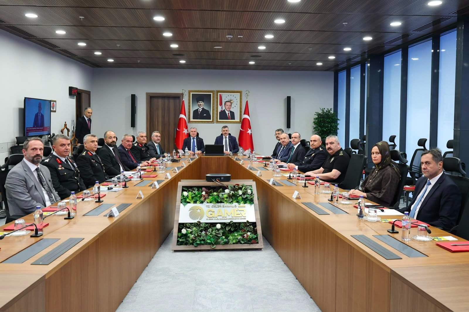 hrsbteowwae4-n8.jpg