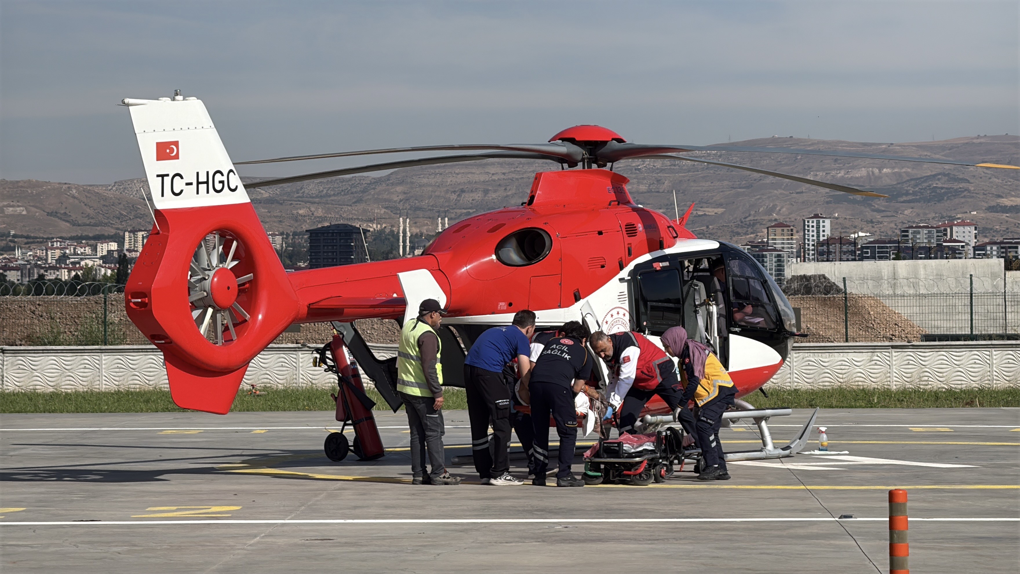 aw791015-01.jpg