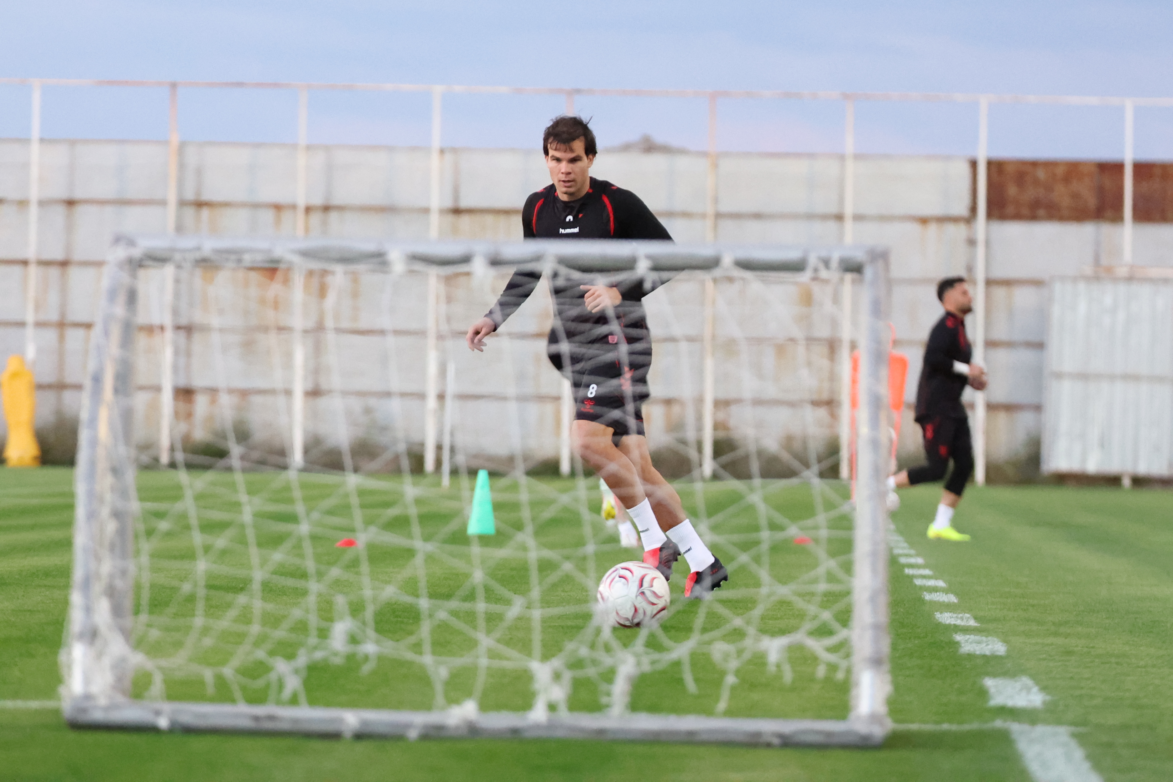 aa-20260925-42570631-42570629-sivasspor-pendikspor-maci-hazirliklarina-basladi.jpg