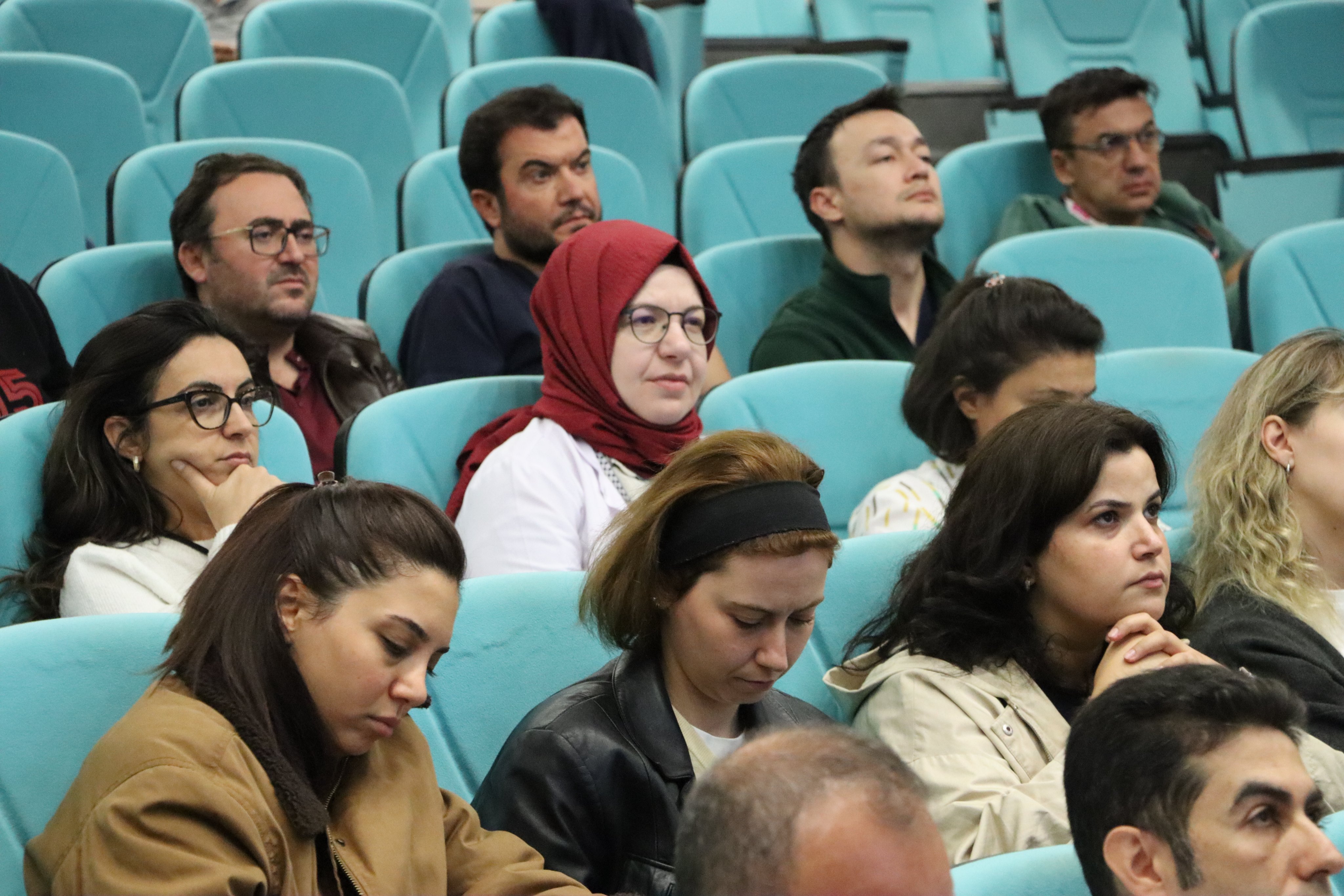 huk-qs-xmaamf8r.jpg