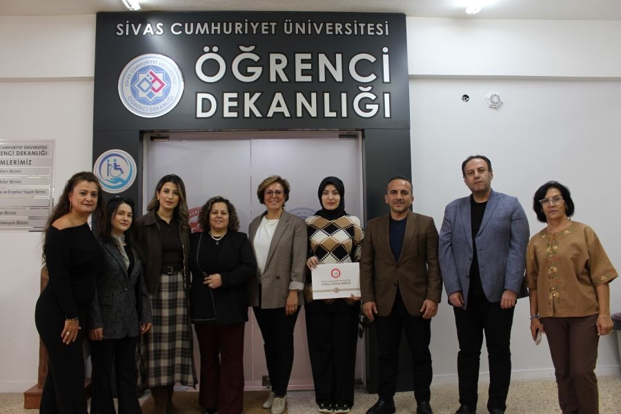 universitemizde-isaret-dili-egitimi-alan-katilimcilara-sertifikalari-verildi-95309.jpg