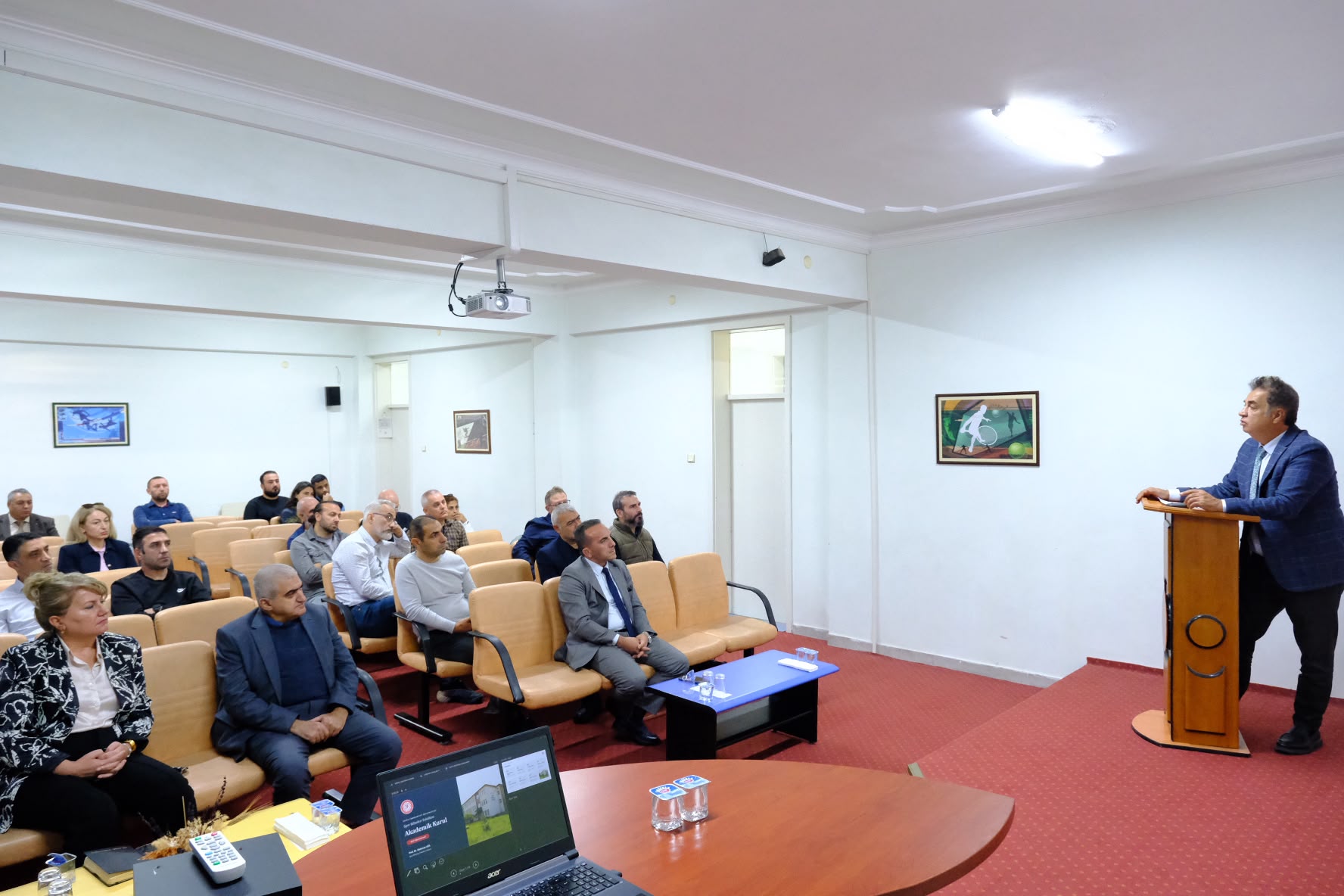 sivas-cumhuriyet-universitesi-spor-bilimleri-fakultesinde-yeni-doneme-iliskin-calismalar-gorusuldu-75247.jpg