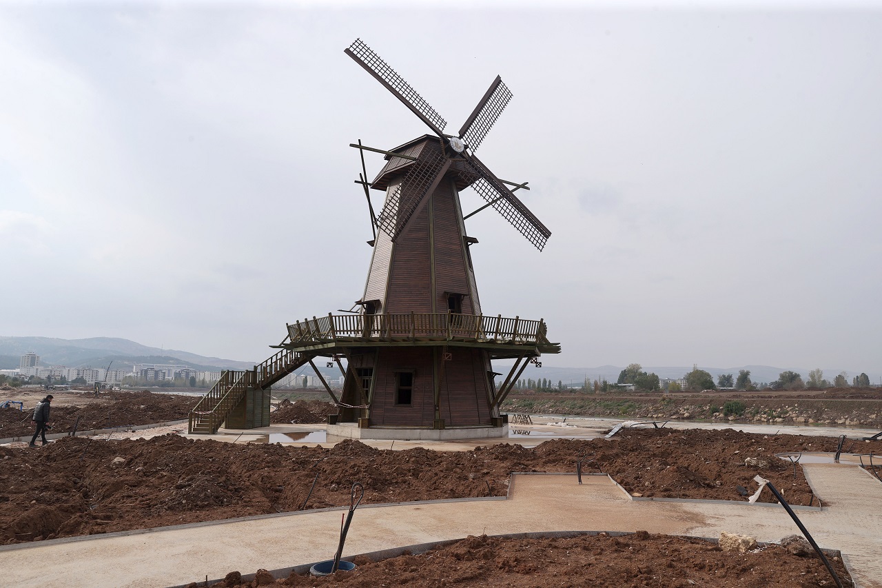 aa-20261028-42885735-42885730-turkiyenin-en-uzun-nehri-kizilirmaki-turizme-kazandiracak-proje-suruyor.jpg