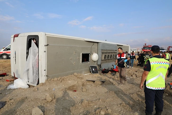 Amasya'da Yolcu Otobüsü Devrildi: 6 Ölü