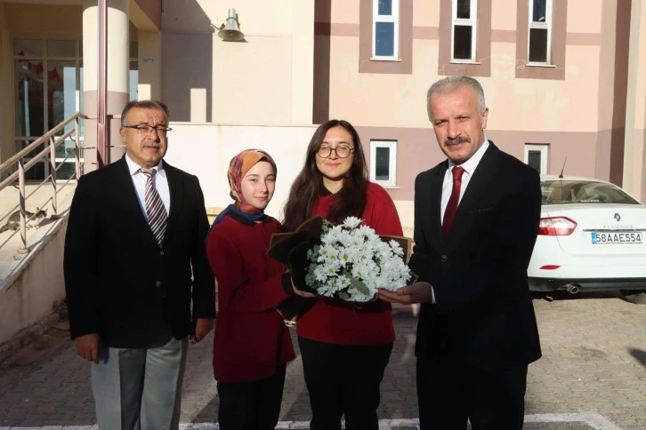 Çok Çalışıp Derslerinize Odaklanın