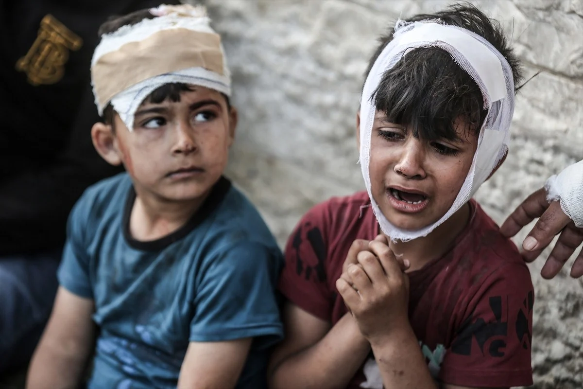 Gazze'de Çocuklar Ölüyor