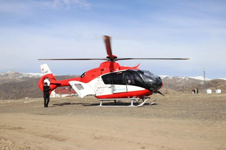Kayak Yaparken Ayağını Kırdı İmdadına Ambulans Helikopter Yetişti
