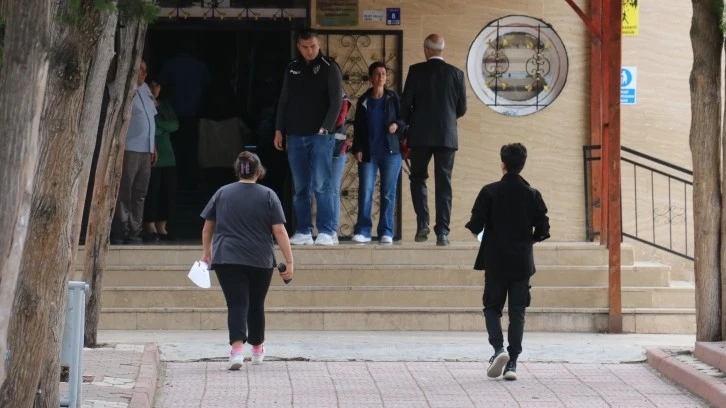 LGS Sınavında Öğrenciler Ter Döktü