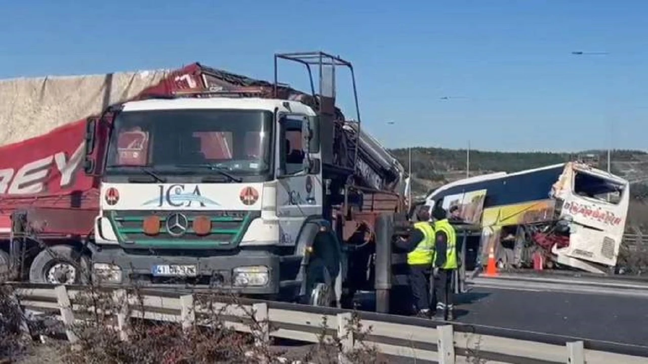 Otoyolda korkunç kaza
