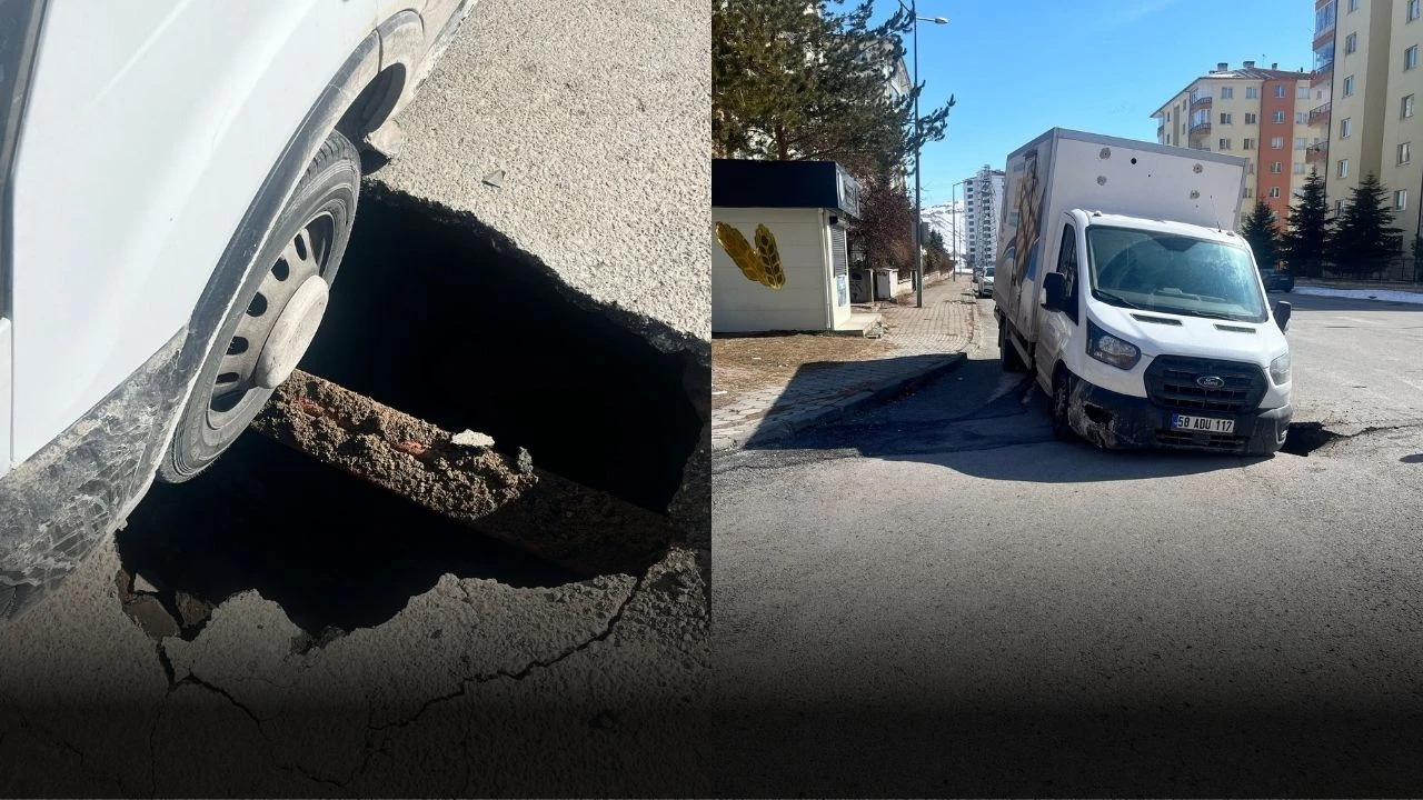 Sivas'ta Yol Çöktü, Kamyoneti Demir Tuttu