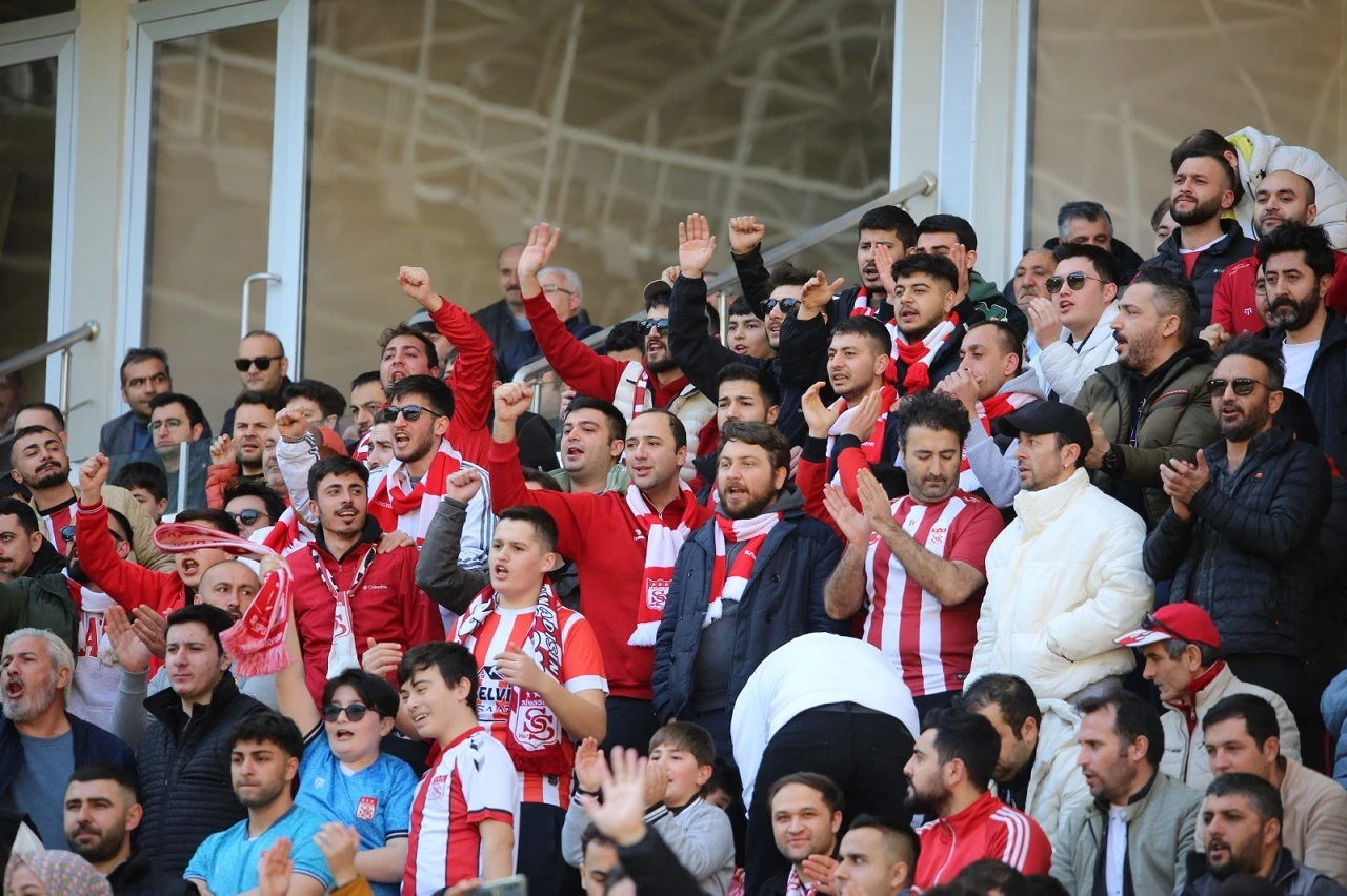 Sivasspor’a Her Hafta Ceza Geliyor