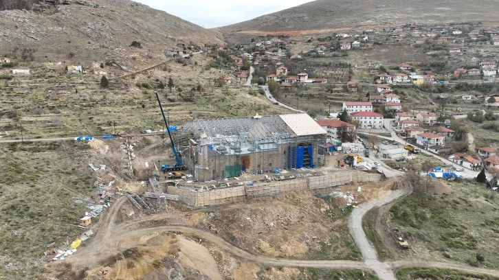 Ulu Cami'de Restorasyon Bitmek Üzere