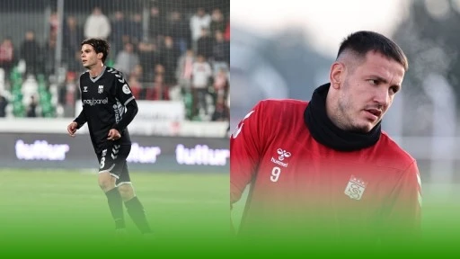 Charisis Ve Manaj Faul Mağduru!