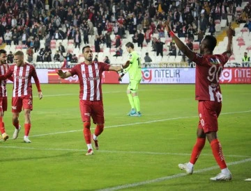 Sivasspor'dan Süper Galibiyet