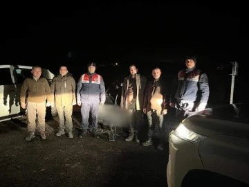 Gece Far Avı Yapan 3 Kişi Yakalandı