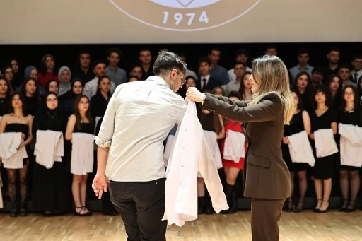 Geleceğin Doktorları Sivas'ta Önlük Giydi