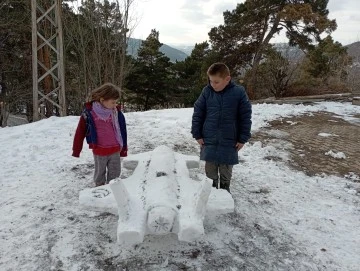 Kardan 'Kızılelma'nın Maketini Yaptı