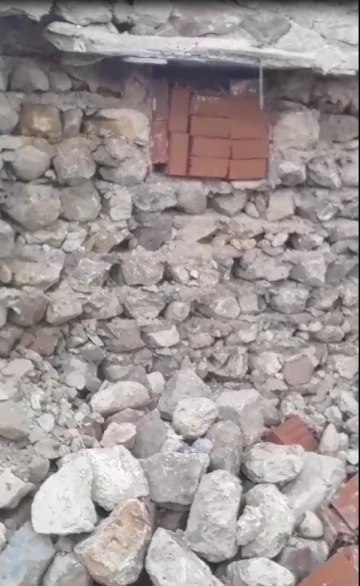 Sivas’ta Depremde 20 Ev Hasar Aldı