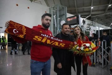 Sivas'ta Galatasaray'a Coşkulu Karşılama